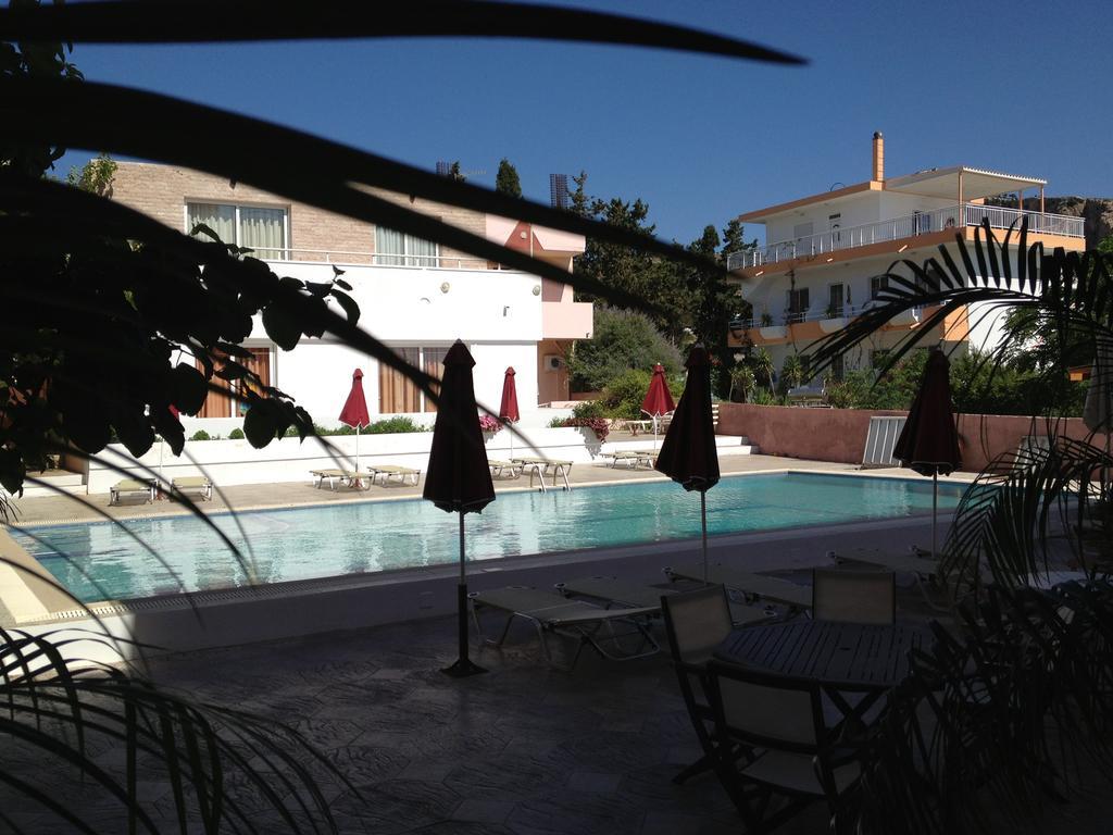 Saint Konstantin Beach Apartments Stegna Exterior foto
