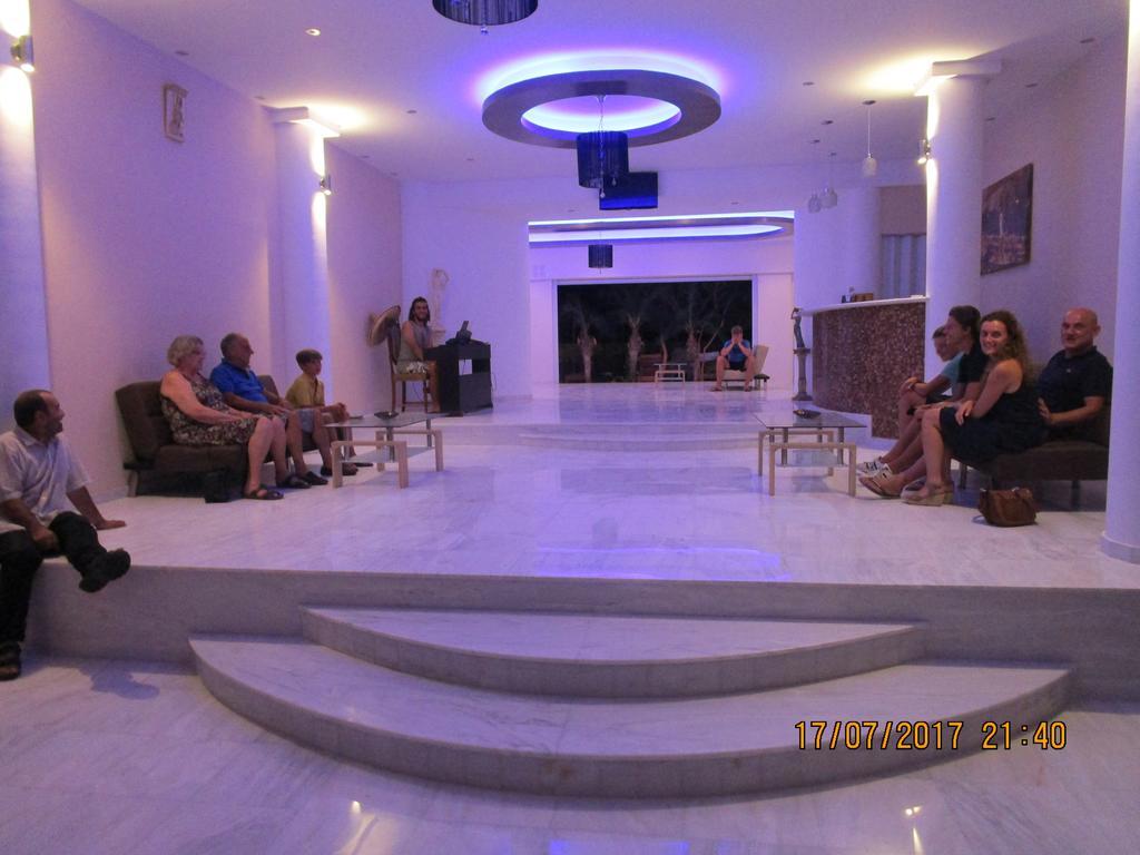 Saint Konstantin Beach Apartments Stegna Exterior foto